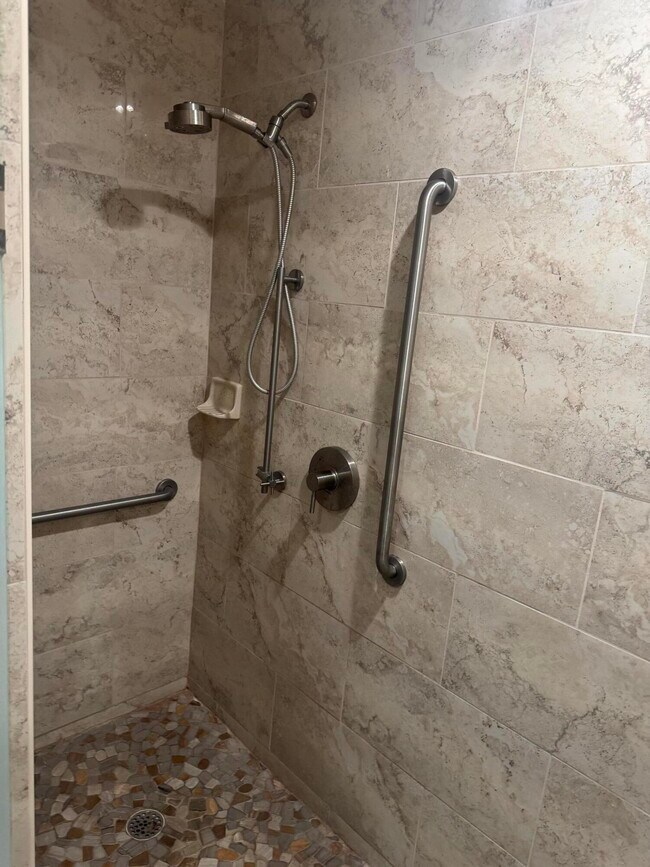 Building Photo - 356 Moorings Dr