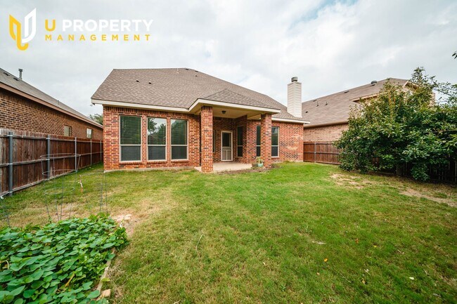 Building Photo - Gorgeous 2-story house in Denton