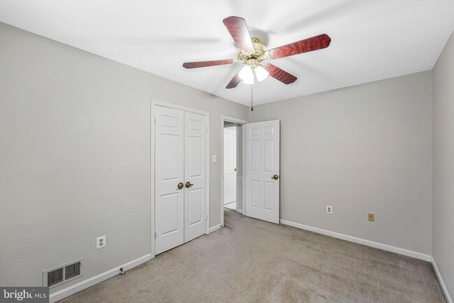 Building Photo - 2852 Yarn Ct