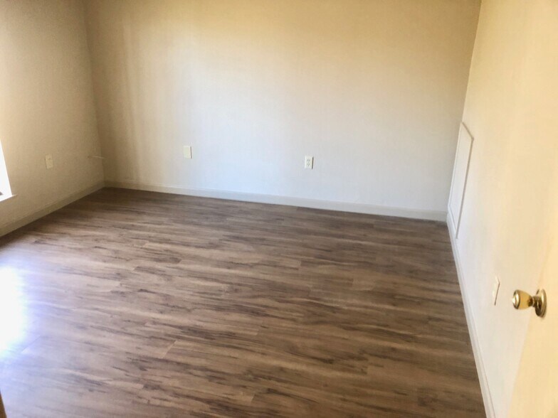 Building Photo - 45493 Sciara Ln