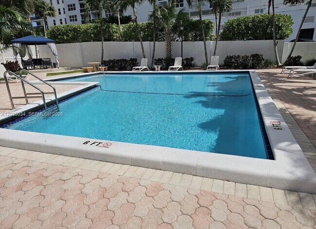 Building Photo - 3031 N Ocean Blvd