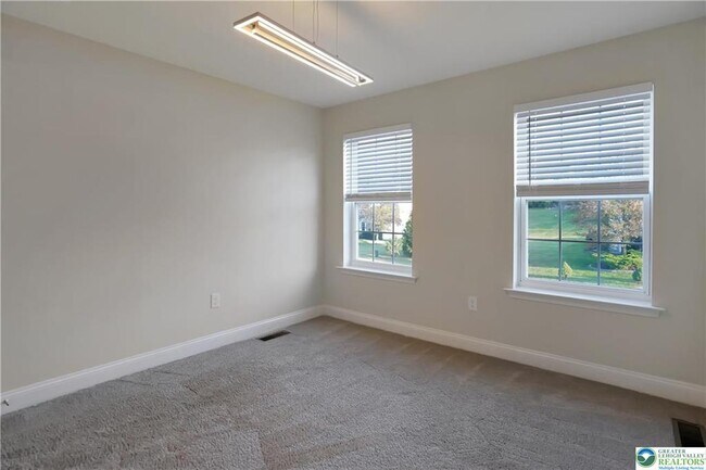 Building Photo - 202 McNair Cir