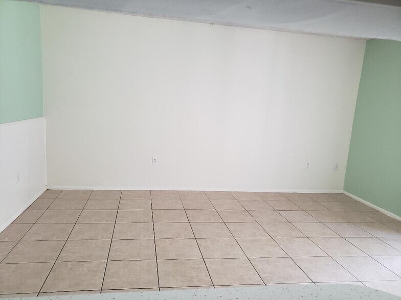 Building Photo - 1157 Calle del Norte