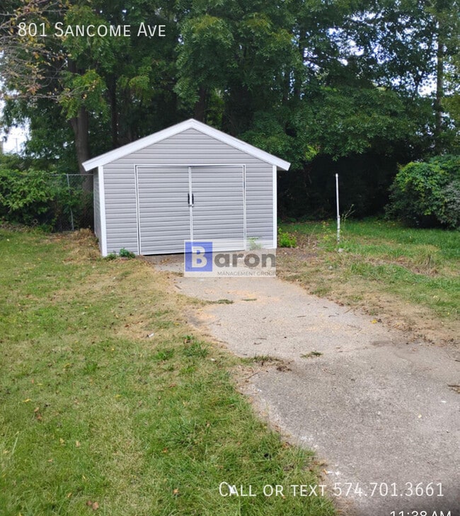 Building Photo - 801 Sancome Ave