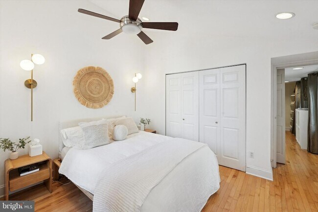 Building Photo - 1719-21 Wallace St