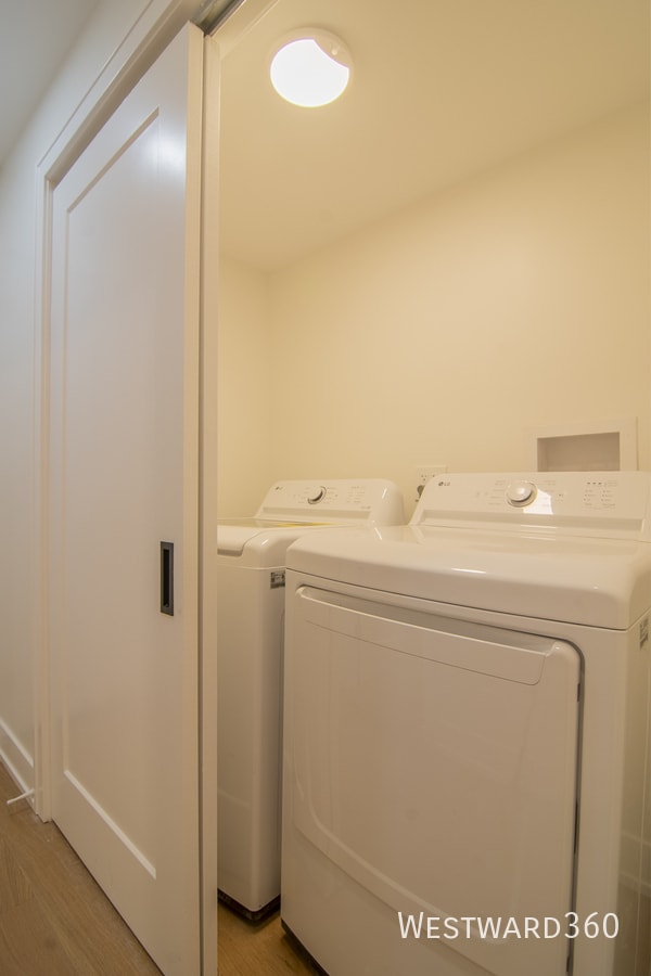 Building Photo - 3720 N Racine Ave