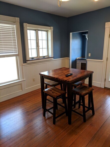 Building Photo - 301 Savin Hill Ave