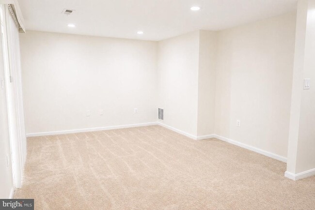 Building Photo - 2103 Dominion Heights Ct