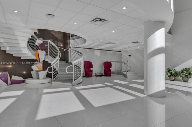 Building Photo - 5701 Collins Ave