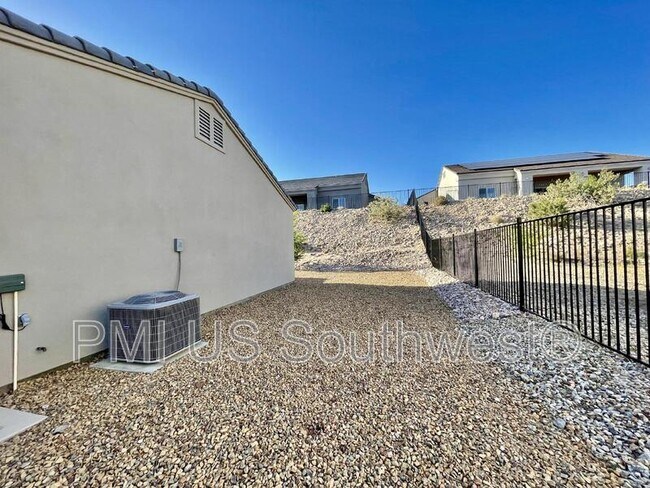 Building Photo - 2259 E Robby