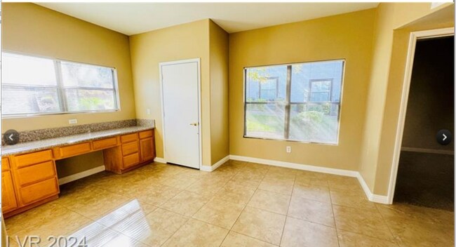 Building Photo - 45 Maleena Mesa St