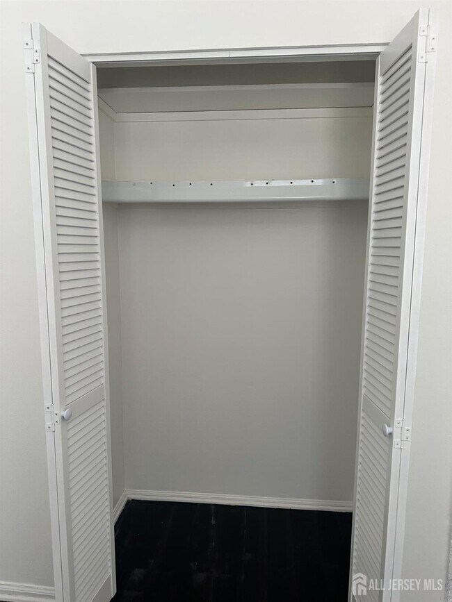 Building Photo - 402 Rittenhouse Ct