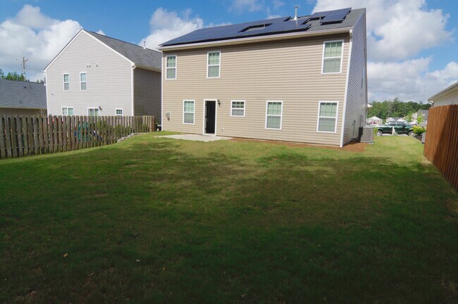 Building Photo - 116 Leslie Silver Dr