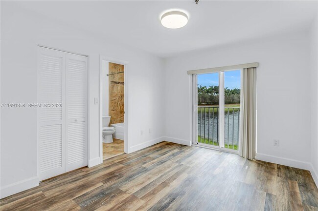 Building Photo - 164 Riviera Cir