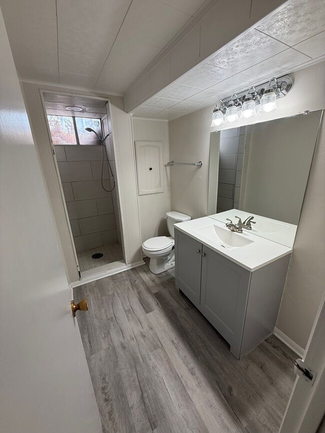 Building Photo - Spacious 3-bedroom ranch in quiet Arvada Neighborhood