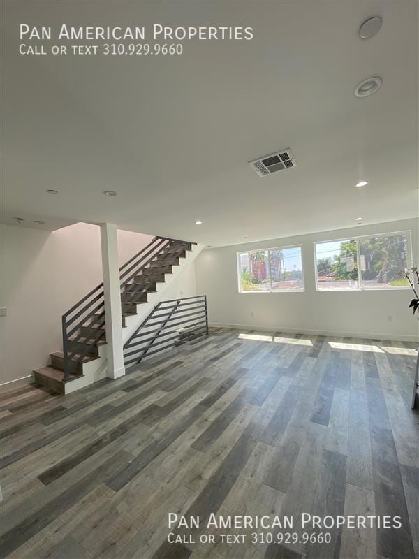 Building Photo - 1309 1/2 N Orange Dr.-