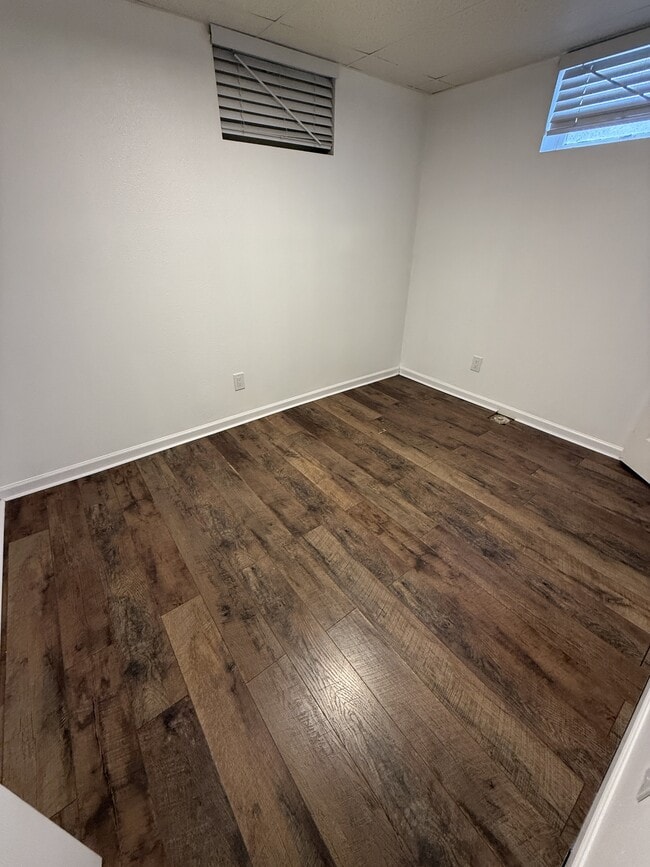 Building Photo - 4713 Diana Dr