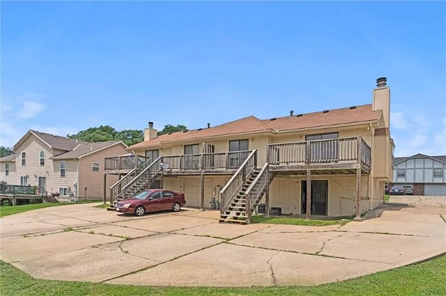 Building Photo - 8925 Armstrong Ave