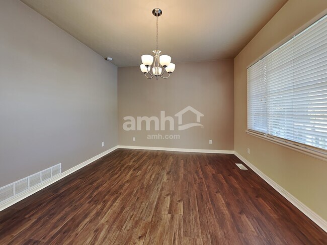 Building Photo - 4049 W Cimarron