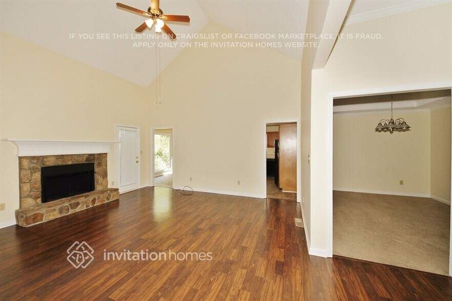 Building Photo - 1120 Jennings Dr