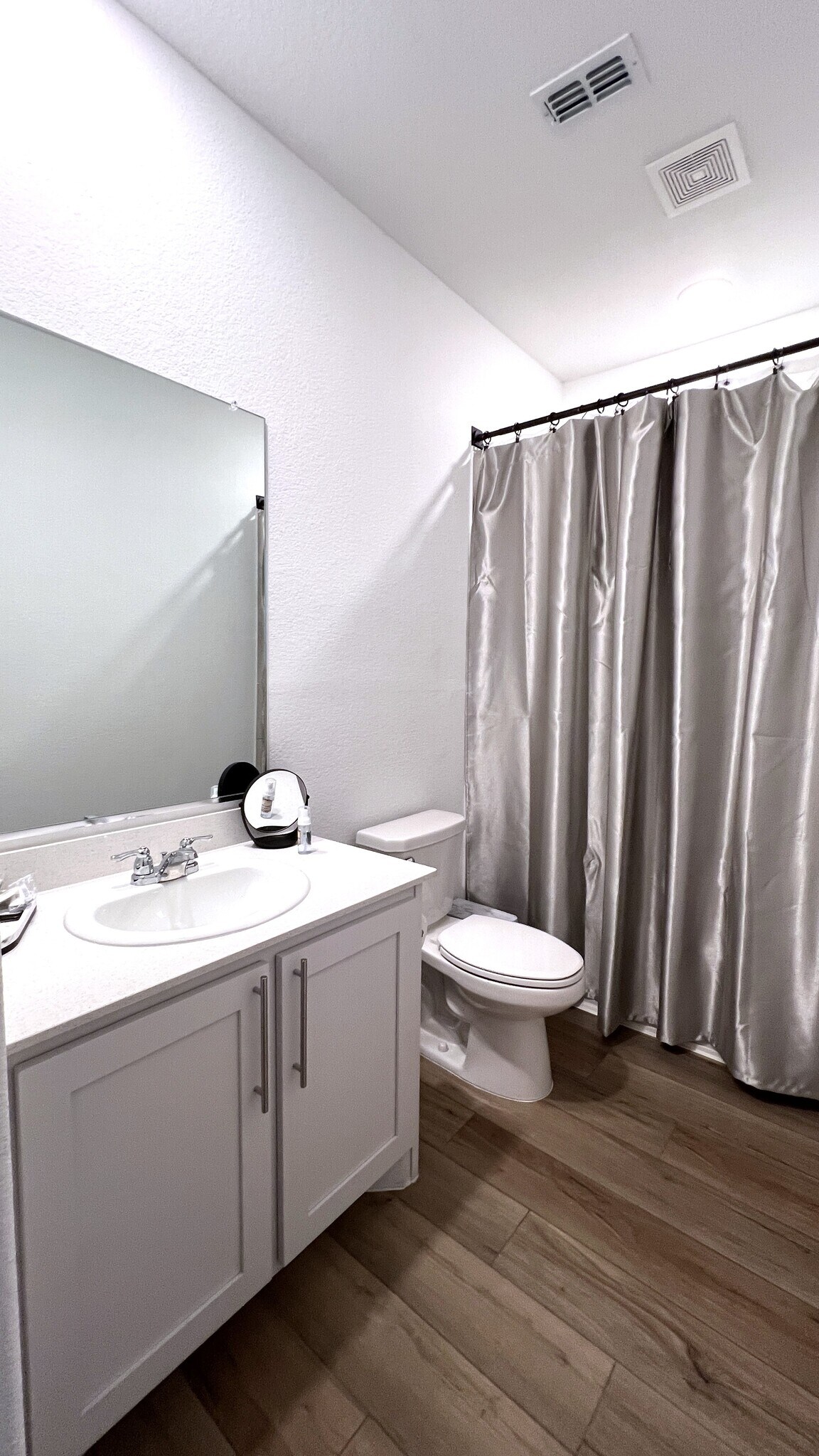 Building Photo - 5334 Riverwalk Pky