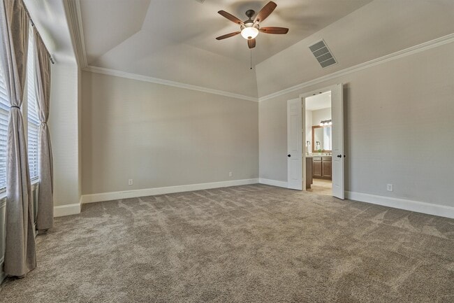 Building Photo - 118 Madeline Ln