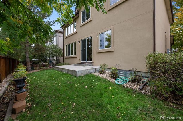 Building Photo - 1723 S Poplar Way