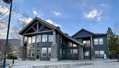 Building Photo - 1820 Fox Bay Dr