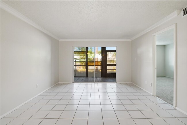 Building Photo - 3700 S Osprey Ave