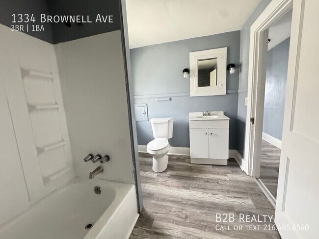 Building Photo - 1334 Brownell Ave