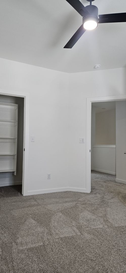 Building Photo - 1378 W Mt Comfort Rd