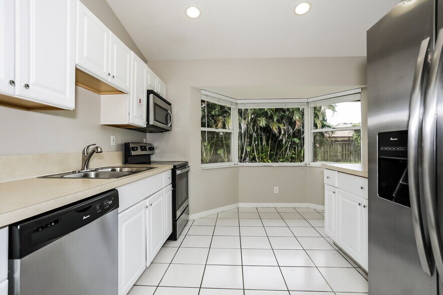Building Photo - 14730 SW 176th St