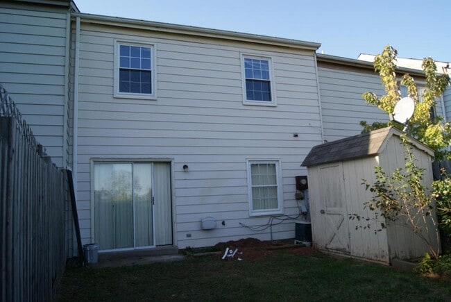 Building Photo - 9156 Stevens Ct