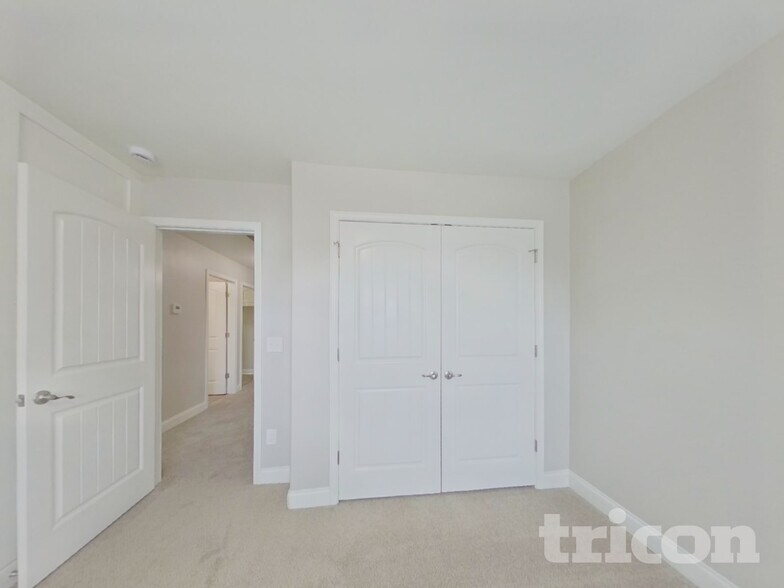 Building Photo - 1814 Woods Ln