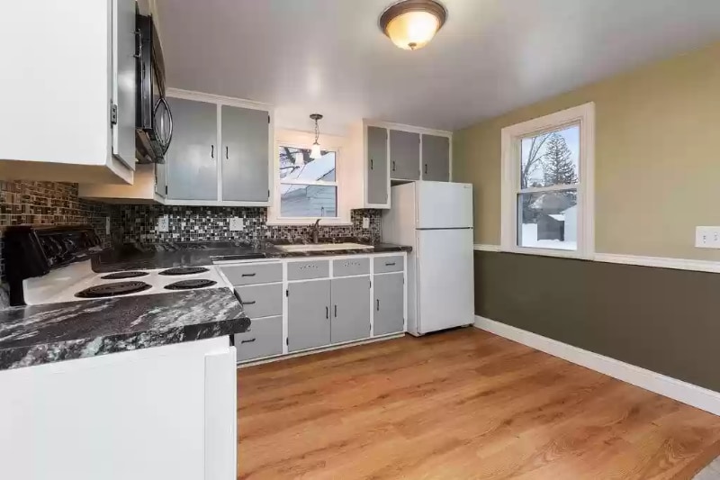 Building Photo - 705 Draper St