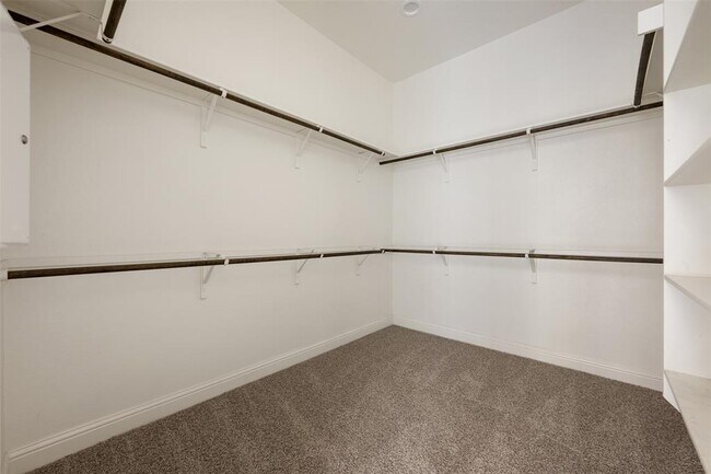 Building Photo - 4908 Globe Mallow Dr