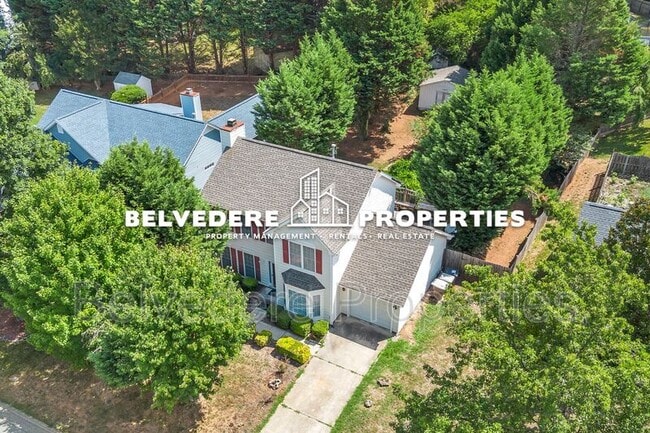 Building Photo - 2320 Meadow Gate Dr
