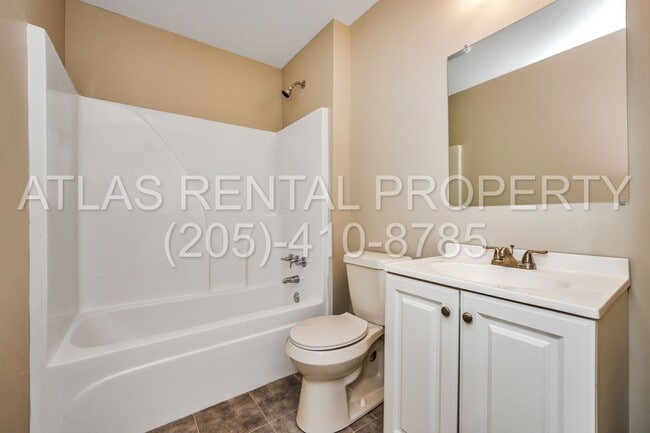 Building Photo - Beautiful 3 Bedroom, 2 Bath Duplex in Childersburg