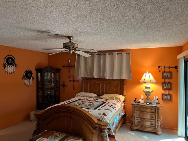 Building Photo - 71500 Halgar Rd