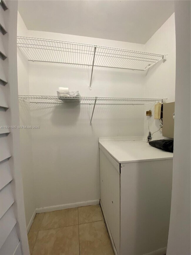 Building Photo - 301 SW 135th Ave