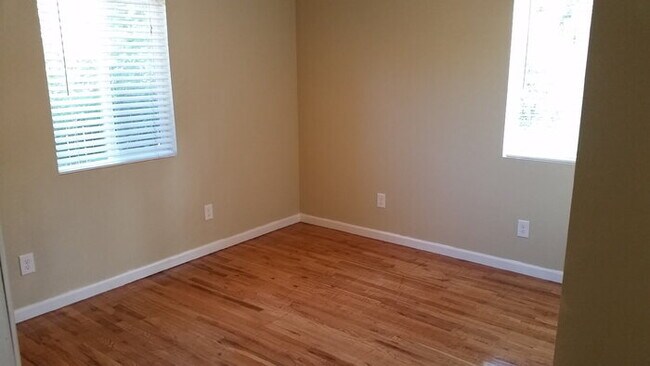Building Photo - Charming Updated Rancher in the Heart of C...