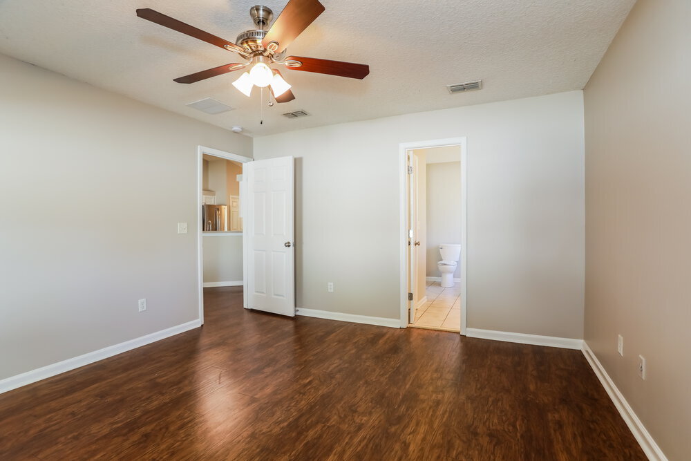 Building Photo - 1563 Bay Harbor Dr