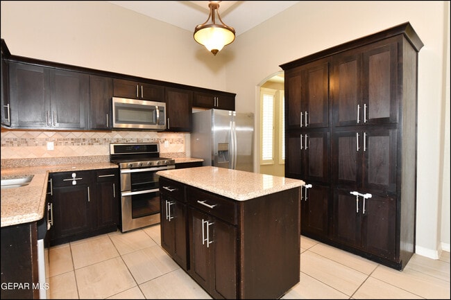 Building Photo - 3136 Red Maple