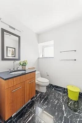 Primary Photo - 11 E 29th St