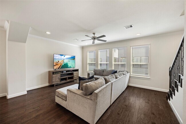 Building Photo - 1506 Brayson Oaks Pl