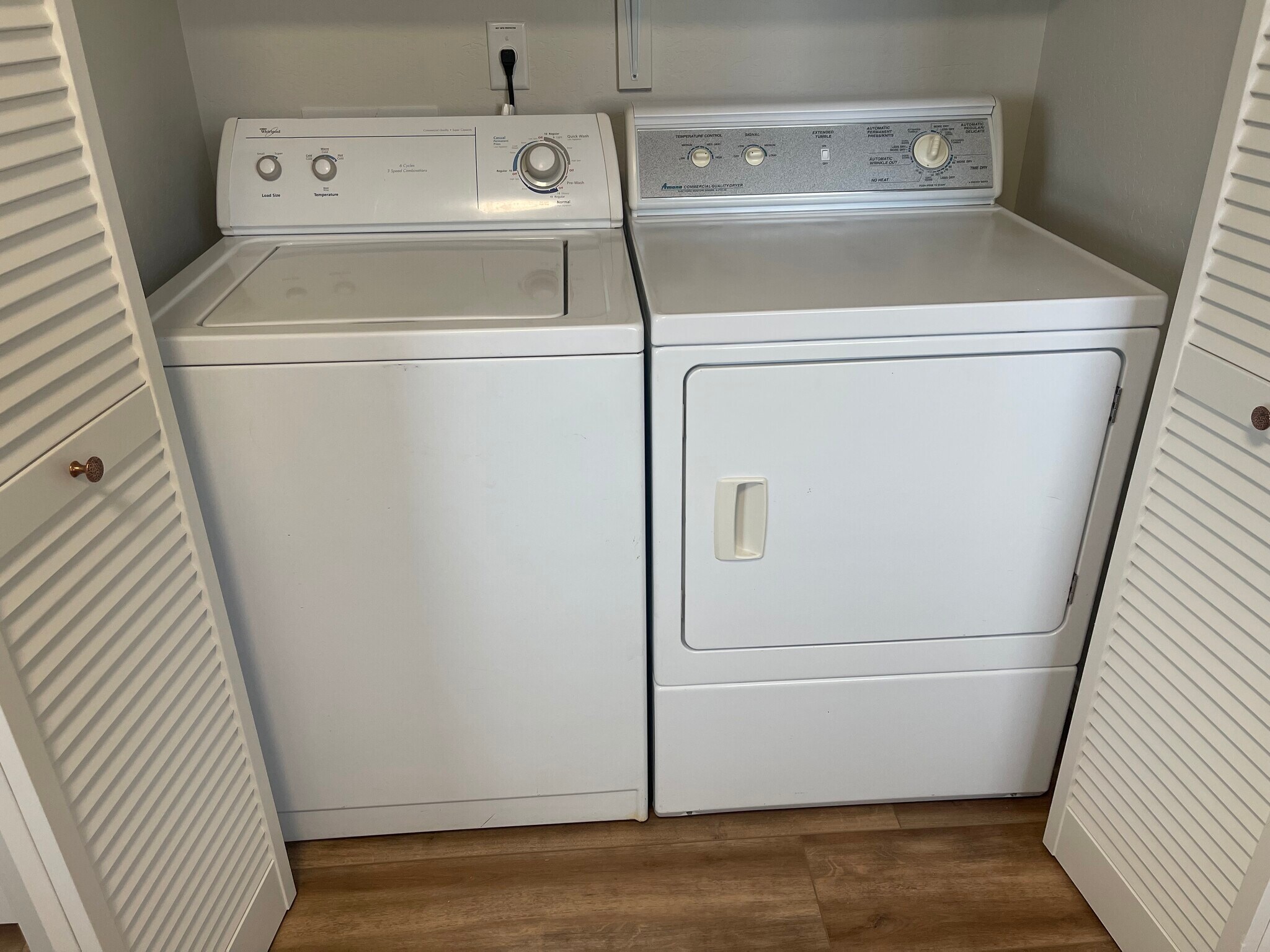 Building Photo - 309 Lithia Ave