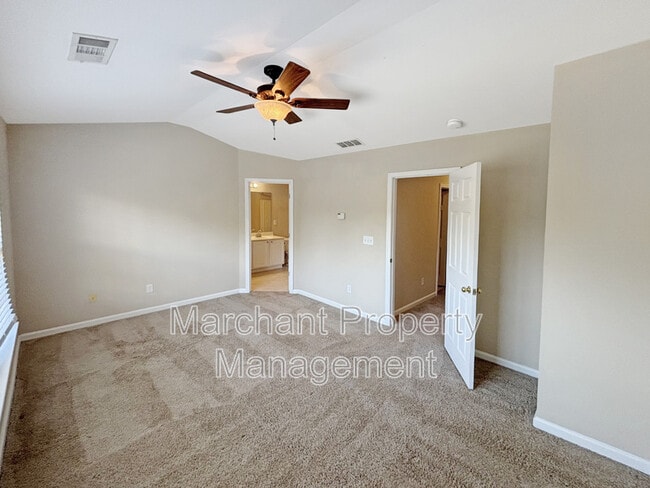 Building Photo - 301 Pampas Ct