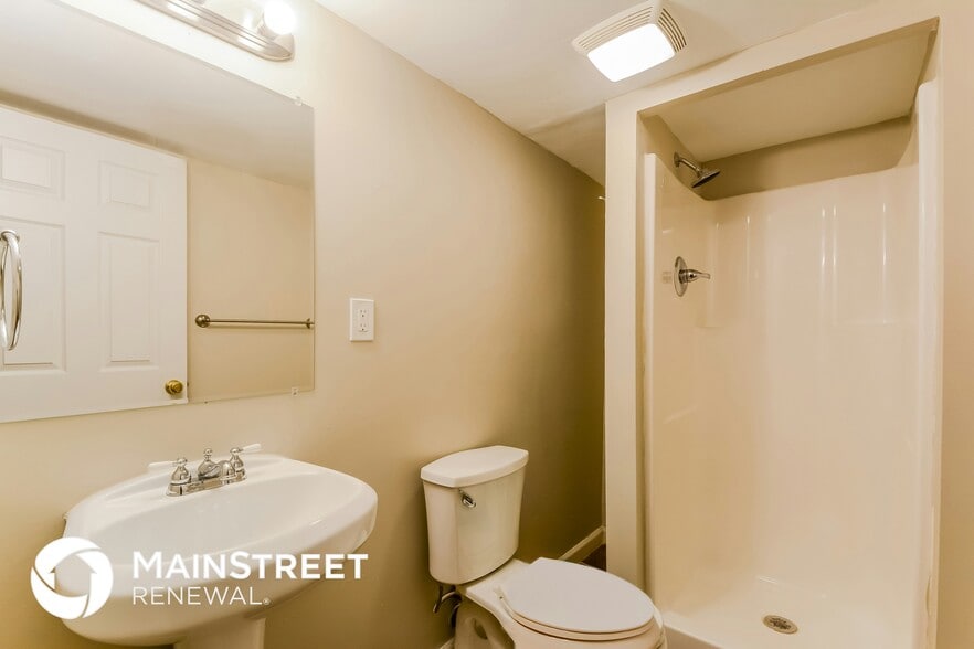 Building Photo - 2114 Sante Fe Cir