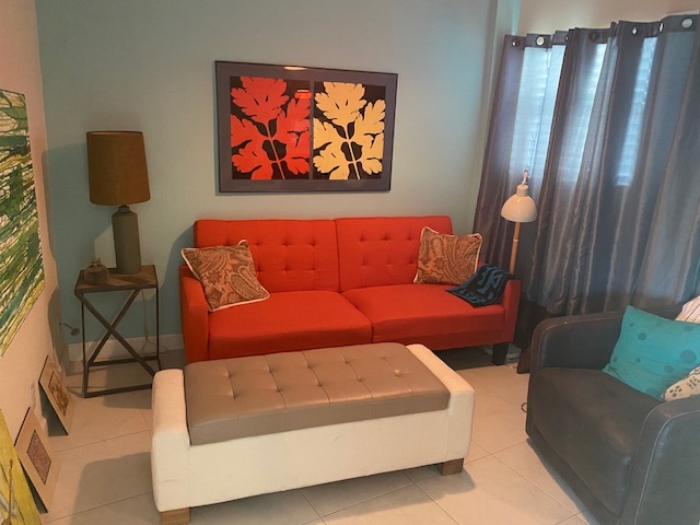 Guest/den - 3250 NE 28th St