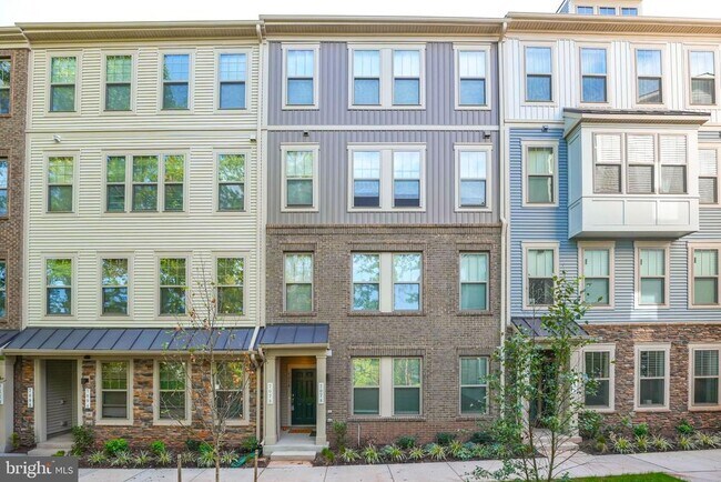 Building Photo - 707 Thomas Ln